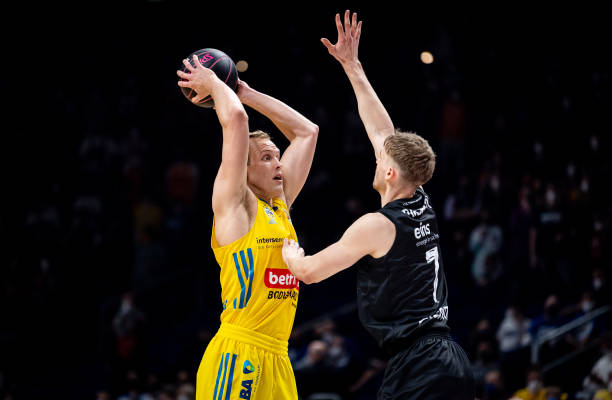 它是全新赛 它是全新赛